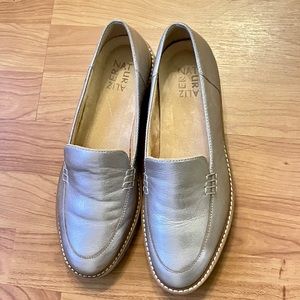 Naturalizer Gold Loafers